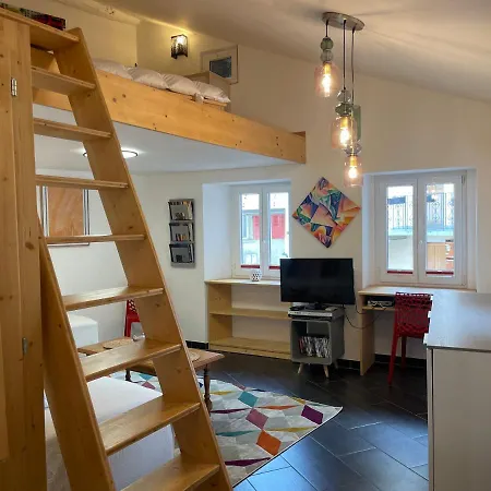 Mini Maison A Linges Et Nettoyage Compris * Sierre